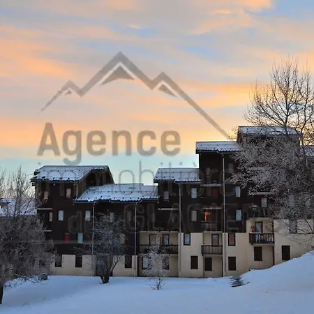 Renove Idealement Situe A Montchavin, Proches Pistes Et Commerces, Avec Balcon Et Parking Gratuit - Fr-1-329-22 La Plagne